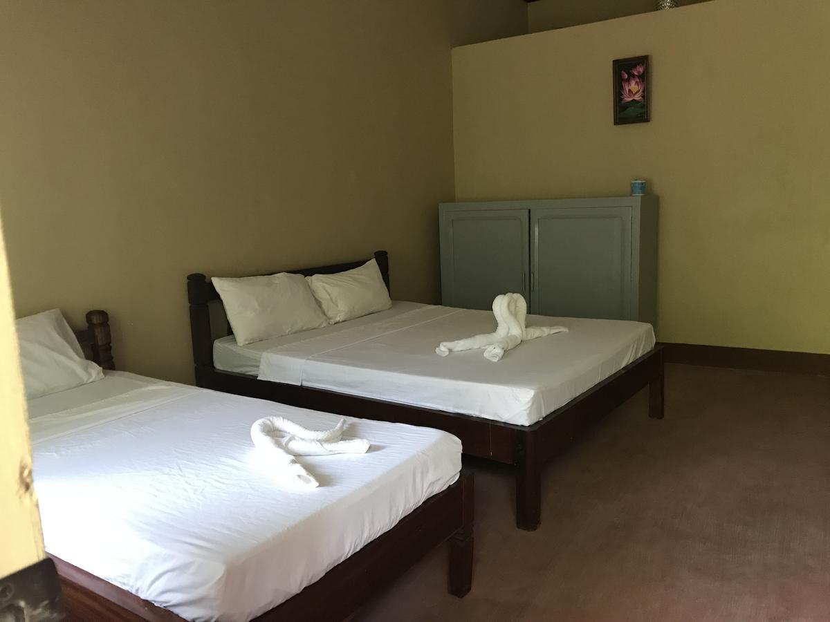 Adventure Camp Beach Resort Sablayan エクステリア 写真